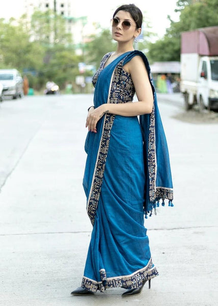 ROYAL BLUE COTTON SAREE WITH ANIMAL PRINT BORDER AND FISH PAINTED MOTIF