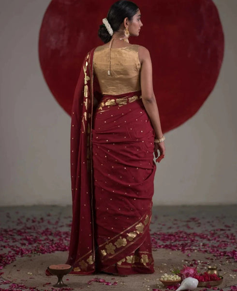 Dark Red Mul Cotton Floral Print Taant Saree With Lace