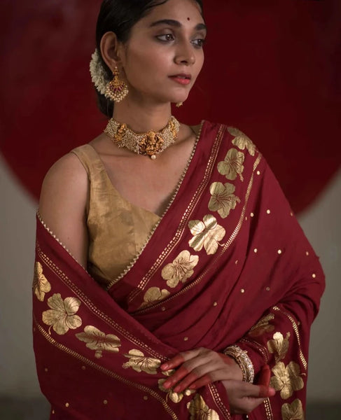 Dark Red Mul Cotton Floral Print Taant Saree With Lace
