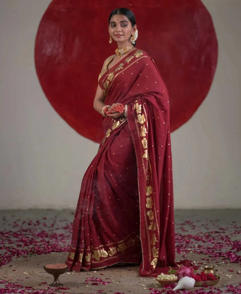 Dark Red Mul Cotton Floral Print Taant Saree With Lace