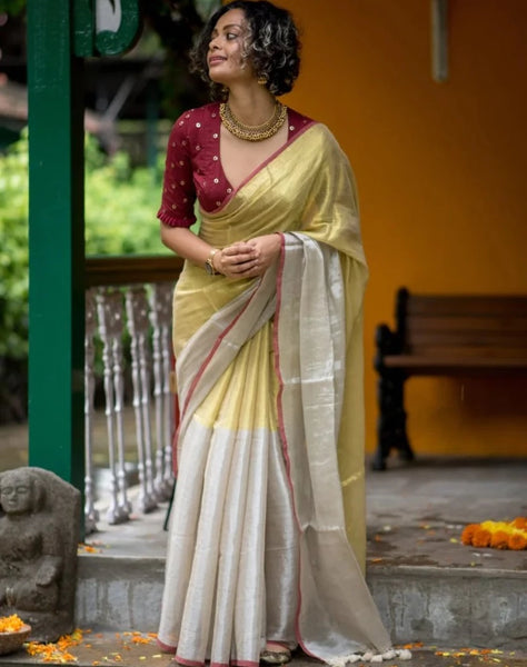 Exquisite Mul Cotton And Zari Saree