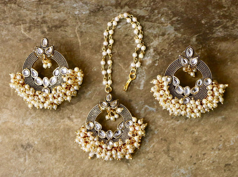 Gold Plated Kundan Earrings with Mang Tika with White Pearls