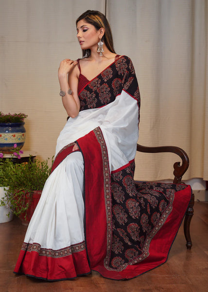 WHITE CHANDERI SAREE WITH AJRAKH PALLU AND MAROON COTTON SILK BORDER