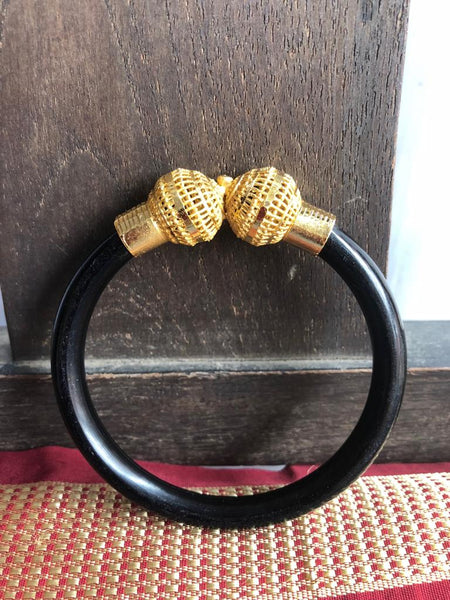 Black CitiGold Pola Bangle