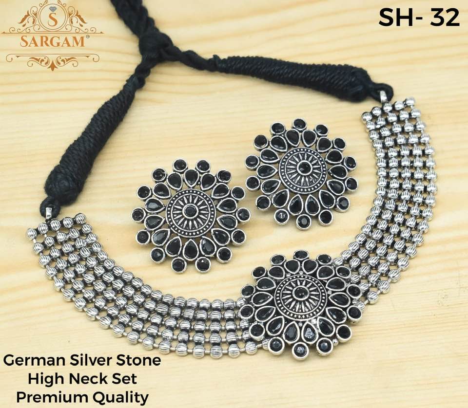Oxidized Silver Plated handmade Adjustable Thread Choker Necklace Jewelry