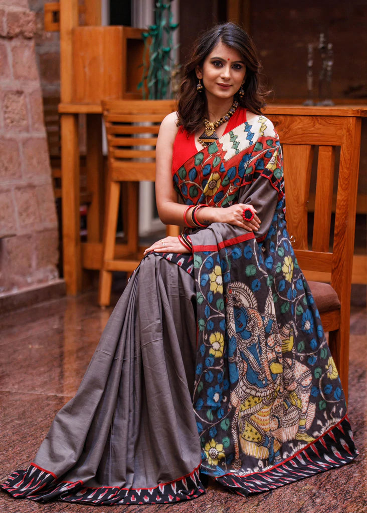 GREY SLUB COTTON SAREE WITH IKAT BORDER & HAND PAINTED KALAMKARI PALLU