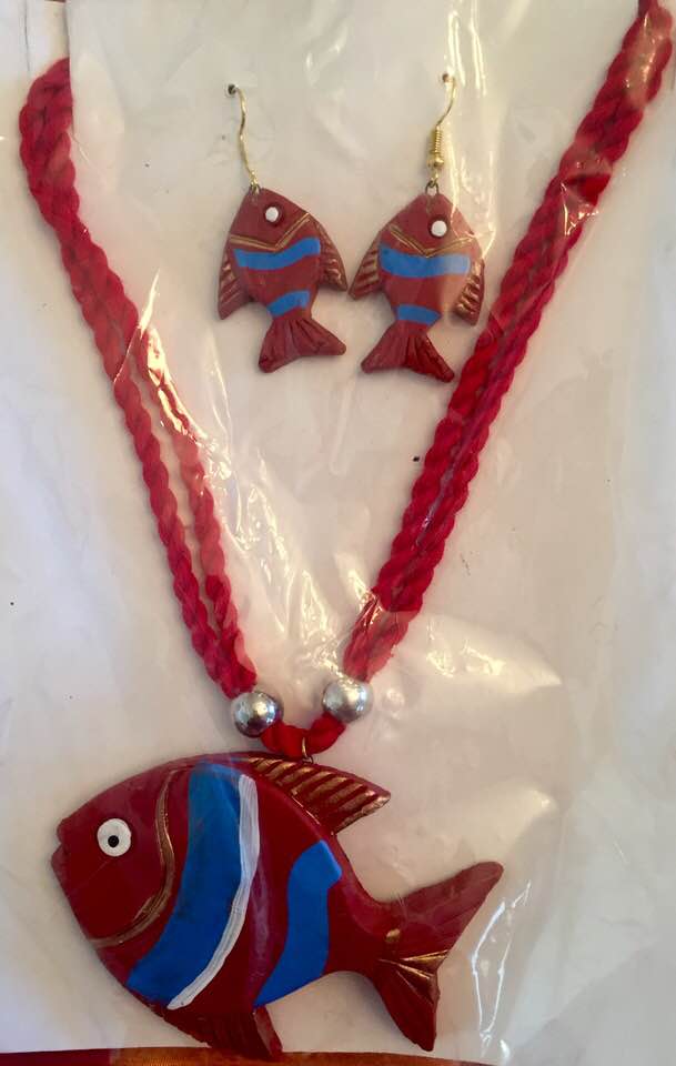 SBW Jewelry Fish Shaped Red Terracotta with Red Thread Necklace Set - Universal / Red