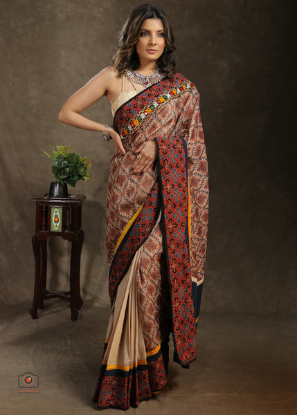 BEIGE COTTON SAREE WITH AJRAKH, MIRROR WORK BORDER AND CHANDERI PRINTED PALLU