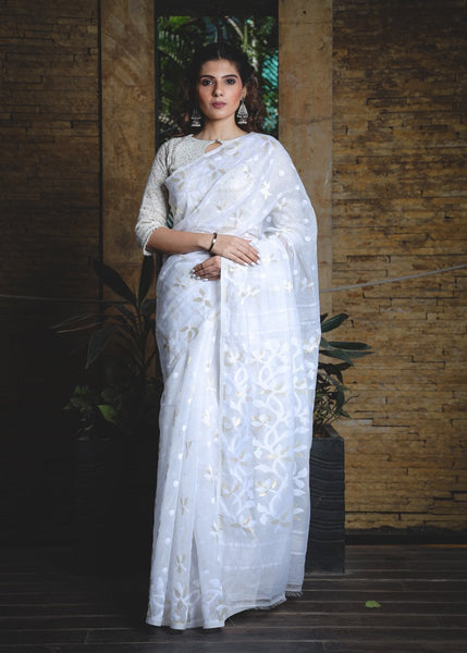 White Handcrafted Jacquard Jamdani Saree