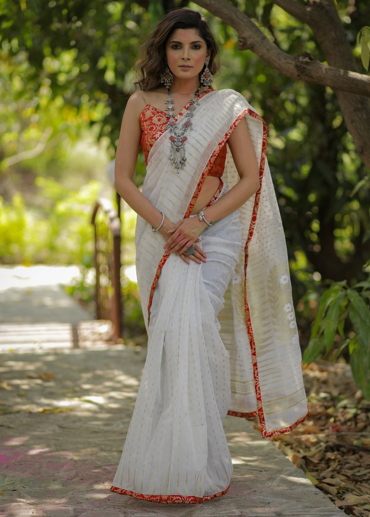 WHITE COTTON PURE JAMDANI SAREE WITH BENARASI PIPING