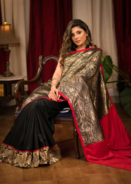 BLACK BENARASI SAREE WITH SEMI SILK PLEATS