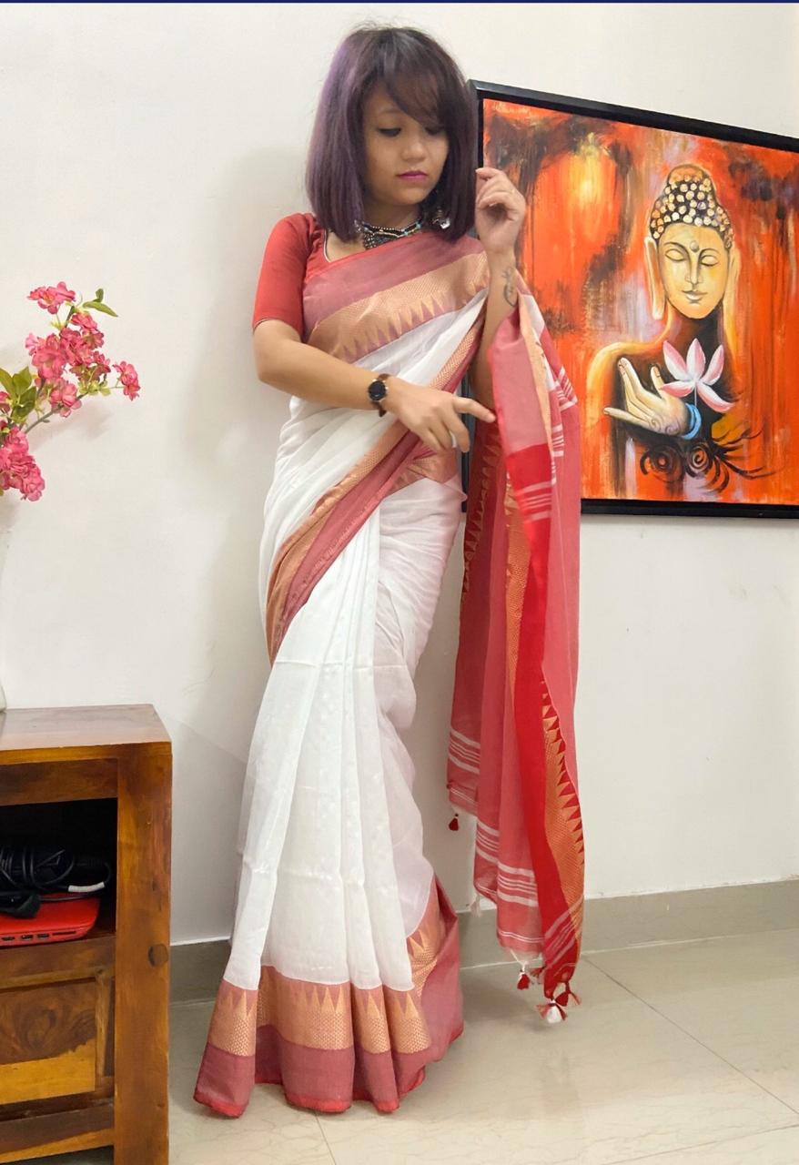 White Handloom Cotton Silk Saree with Red Temple Borders with Tassels on Aachal
