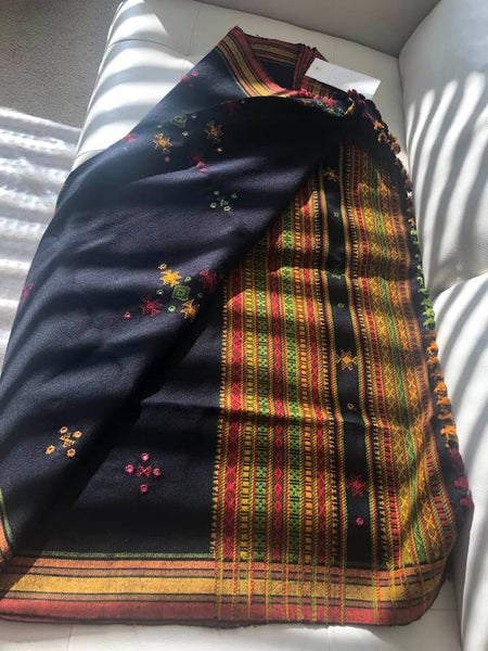 Black Handwoven Acrylic Woolen Shawl