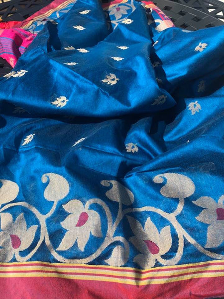 Handloom Silk Cotton Saree with the Body color of Blue with Pink Aachal