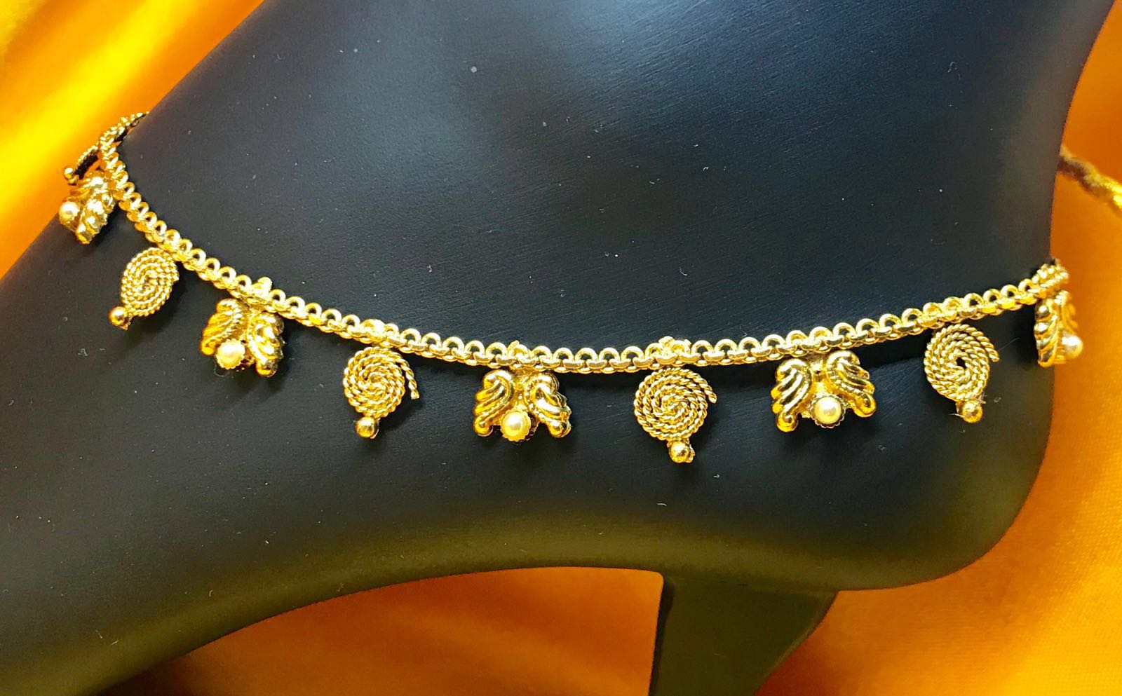 Rope Design Gold Plated Payal