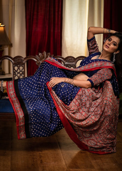 NAVY BLUE MODAL SILK BANDHEJ SAREE WITH AJRAKH BLOCK PRINTED BORDER & PALLU