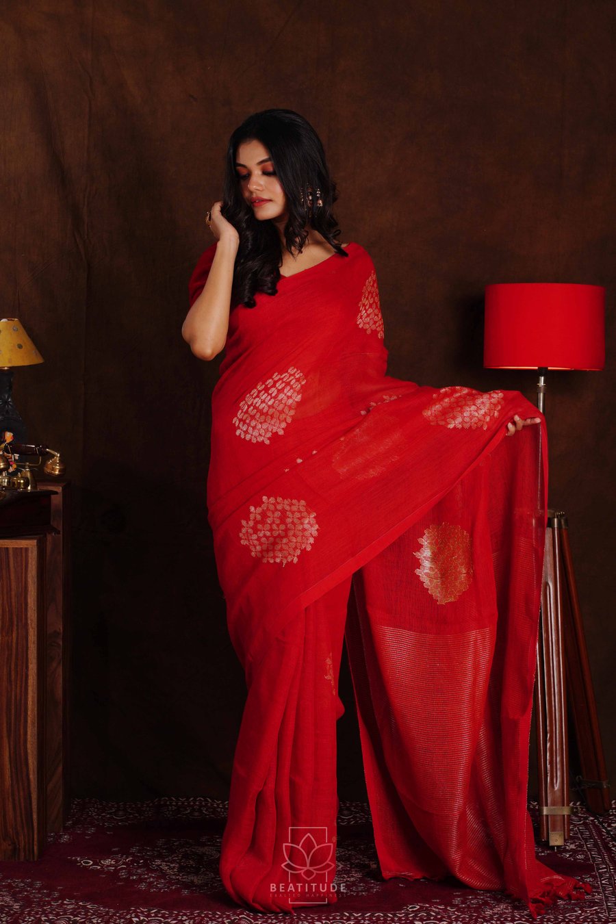 Red Shade Handwoven Linen Jamdani Saree