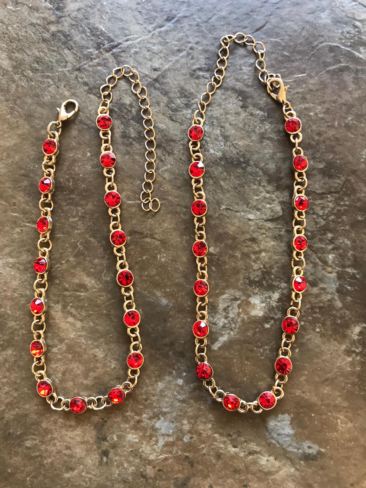 Red Stone Studded Gold Plated Anklet / Payal
