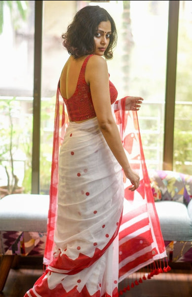 White & Red Printed Mul Cotton Saree