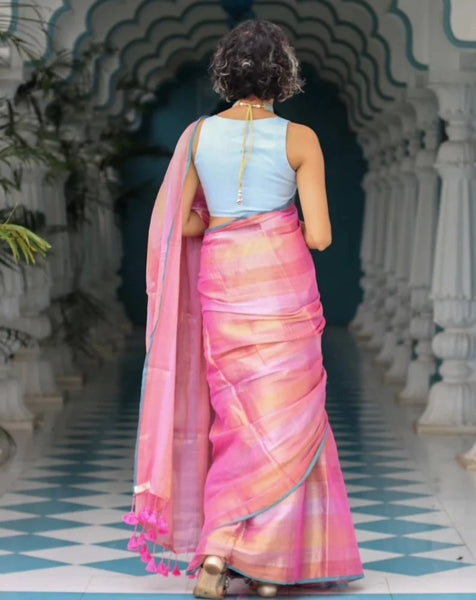 Stunning Saree Made of Cotton and Zari