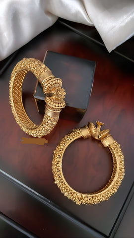 Gold Plated Fully Carved Openable Kade Kangan Antique Finish Bangles