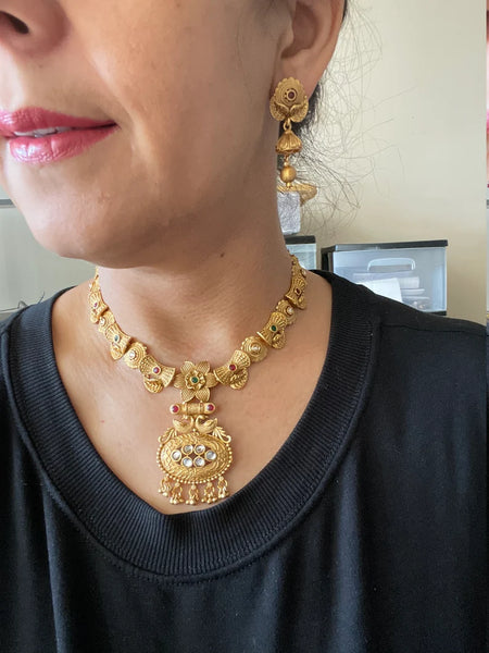 Matt Gold n Kundan Necklace Set with Jhumkis