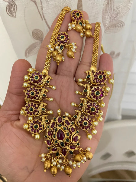 Red Green Kemp Stones Gold Necklace Set