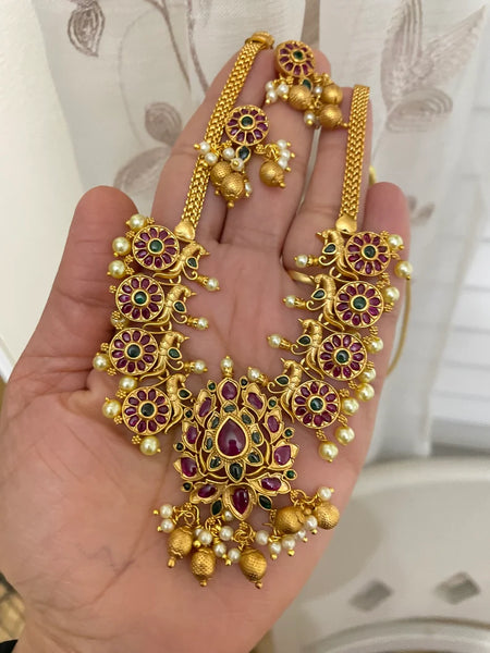 Red Green Kemp Stones Gold Necklace Set