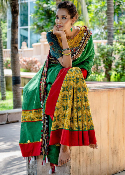 GREEN COTTON SAREE WITH AJRAKH COMBINATION SAREE WITH DELICATE WOVEN WOOLEN BORDER