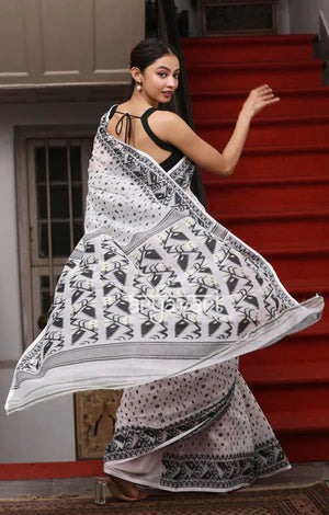 Black & White Jamdani Saree with Traditional Woven Design