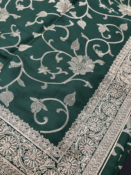 Forest Green Pure Handloom Silk Saree with Beige Embroidery