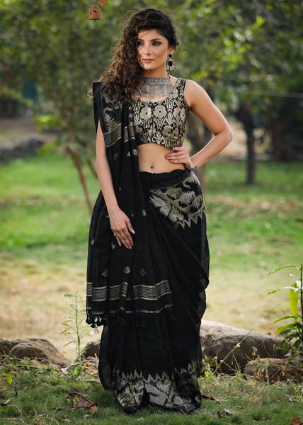 BLACK LINEN SAREE WITH JAMDANI WEAVING BORDER & PALLU
