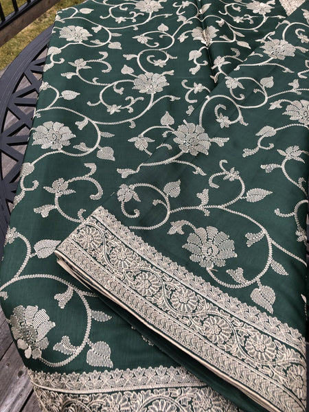 Forest Green Pure Handloom Silk Saree with Beige Embroidery