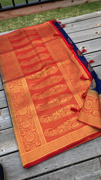 Deep Blue Handloom Silk Cotton Banarasi Saree With Beautiful Heavy Aachal
