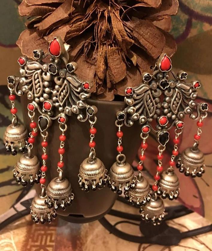 92.5 Pure Sterling Silver Earring with Red and Black Semi Precious Stone