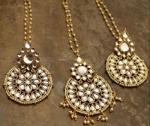 Beautiful Maang Ka Tika with Earrings